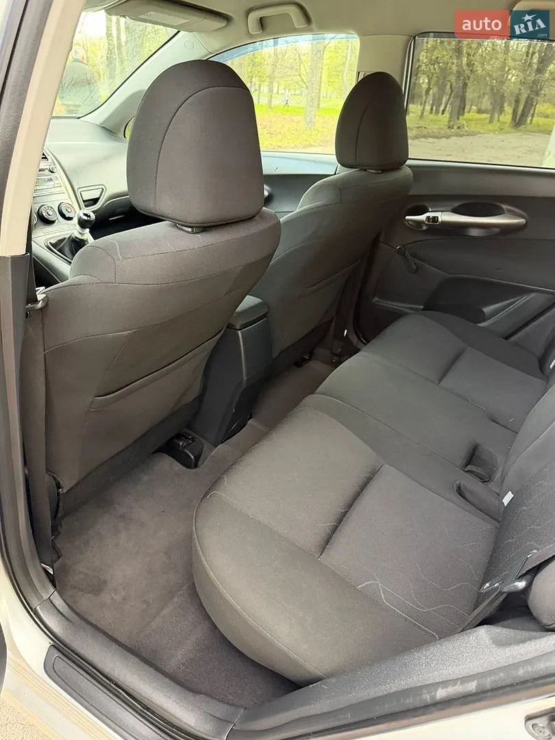 2010 Toyota Auris - мініатюра 21