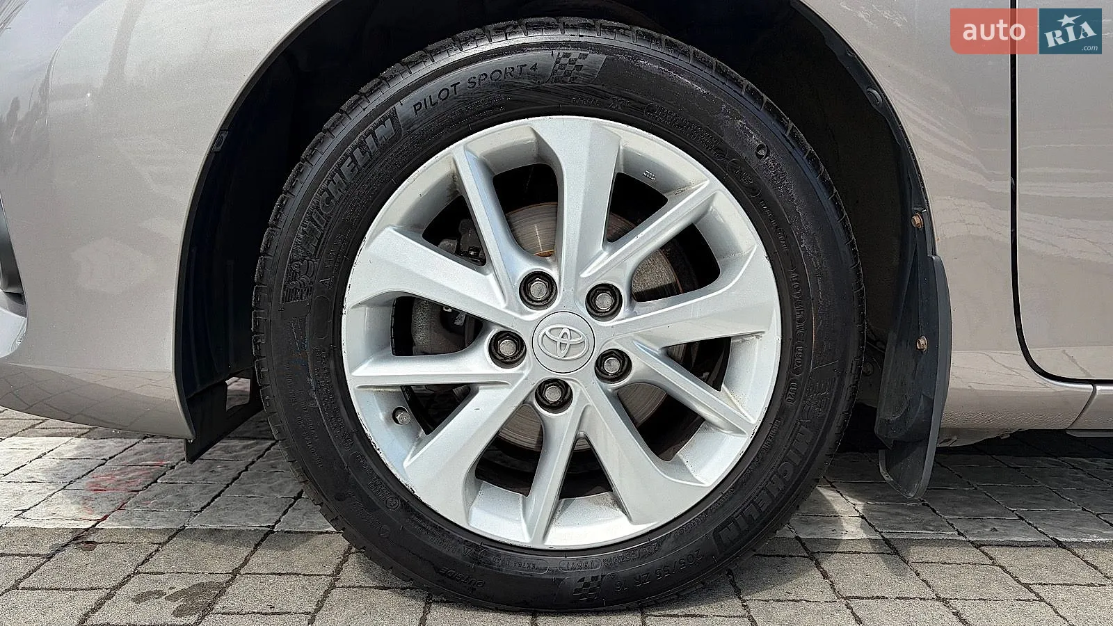 2012 Toyota Auris - мініатюра 16