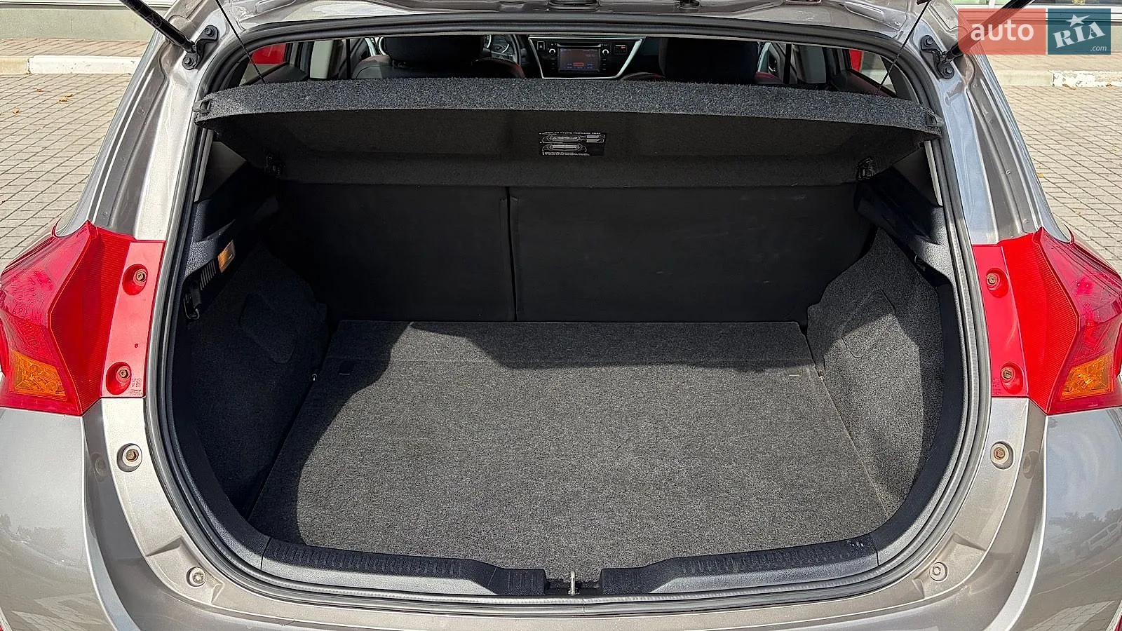 2012 Toyota Auris - мініатюра 10