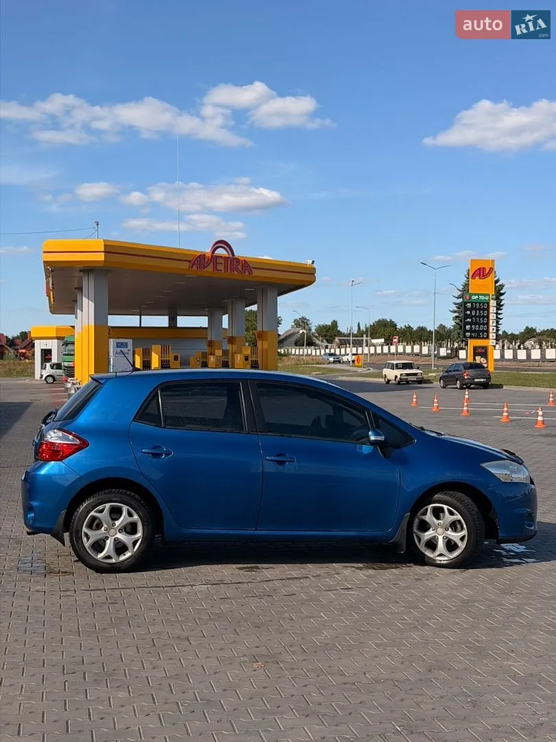 2011 Toyota Auris - мініатюра 11