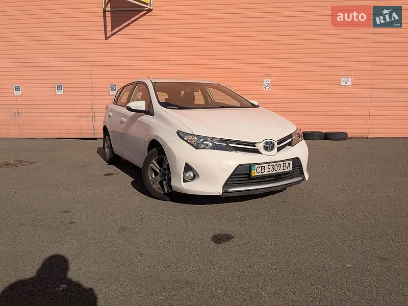 Toyota Auris 2013