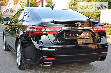 Седан Toyota Avalon 2014 в Одессе