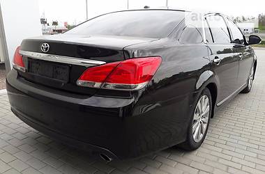 Седан Toyota Avalon 2011 в Киеве