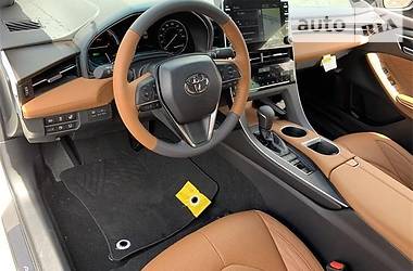 Седан Toyota Avalon 2019 в 