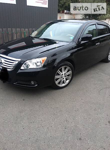 Седан Toyota Avalon 2008 в Киеве