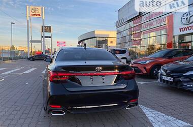 Седан Toyota Avalon 2018 в Благовещенском