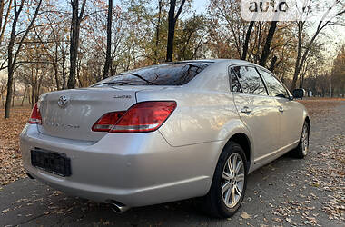 Седан Toyota Avalon 2006 в Харькове