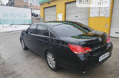 Седан Toyota Avalon 2007 в Киеве