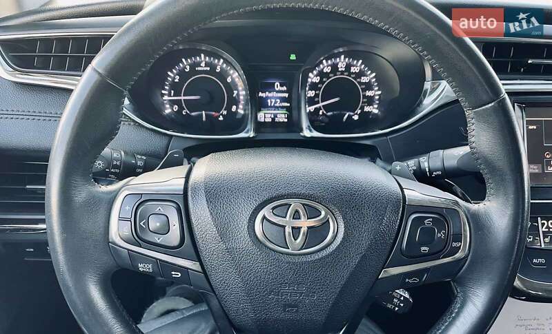 Седан Toyota Avalon 2014 в Киеве