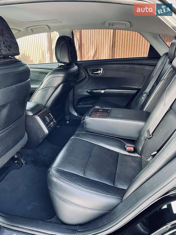 Седан Toyota Avalon 2014 в Киеве