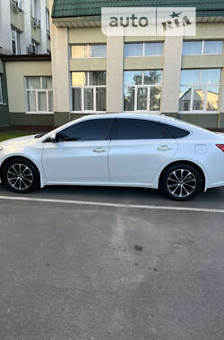 Седан Toyota Avalon 2016 в 