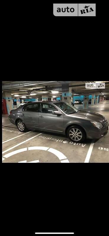 Седан Toyota Avalon 2007 в Львове