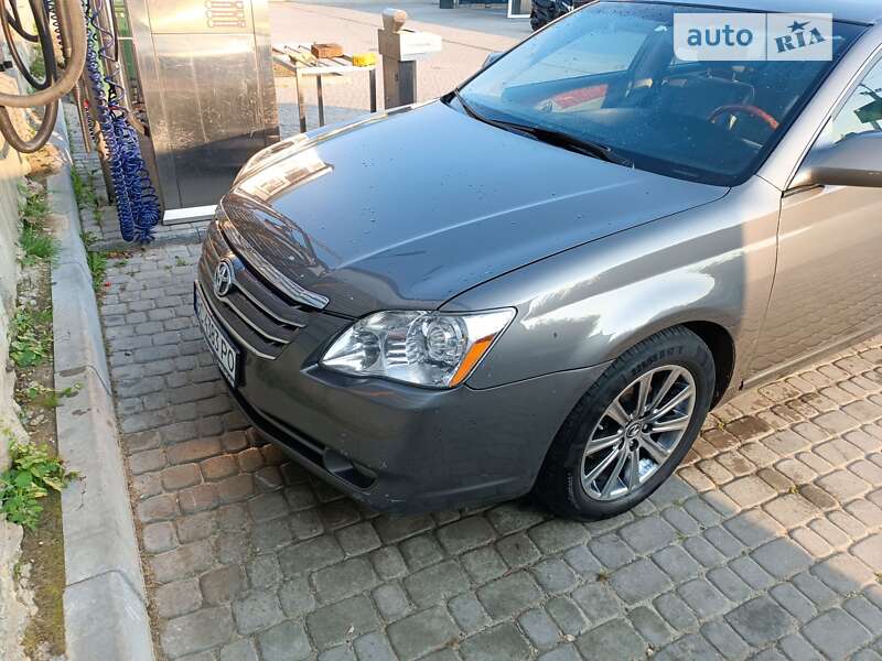 Седан Toyota Avalon 2007 в Львове