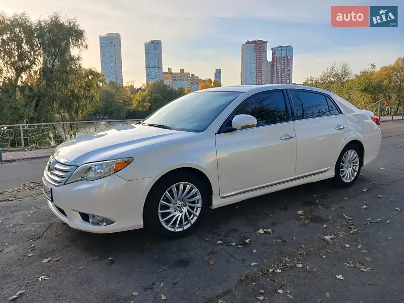 Toyota Avalon