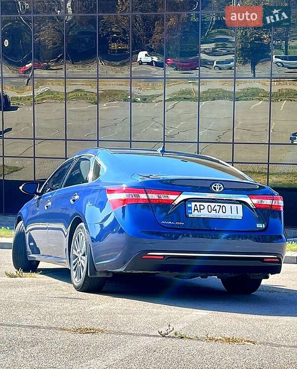 Седан Toyota Avalon 2013 в Львове