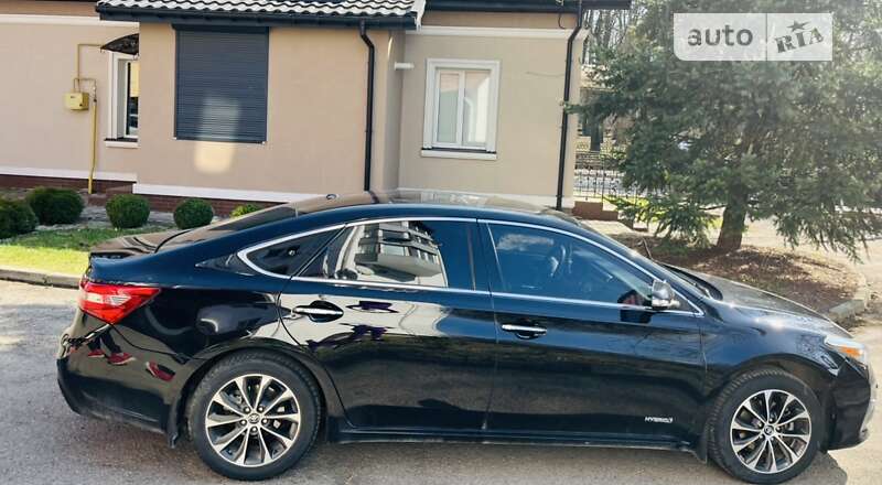 Седан Toyota Avalon 2017 в Ивано-Франковске