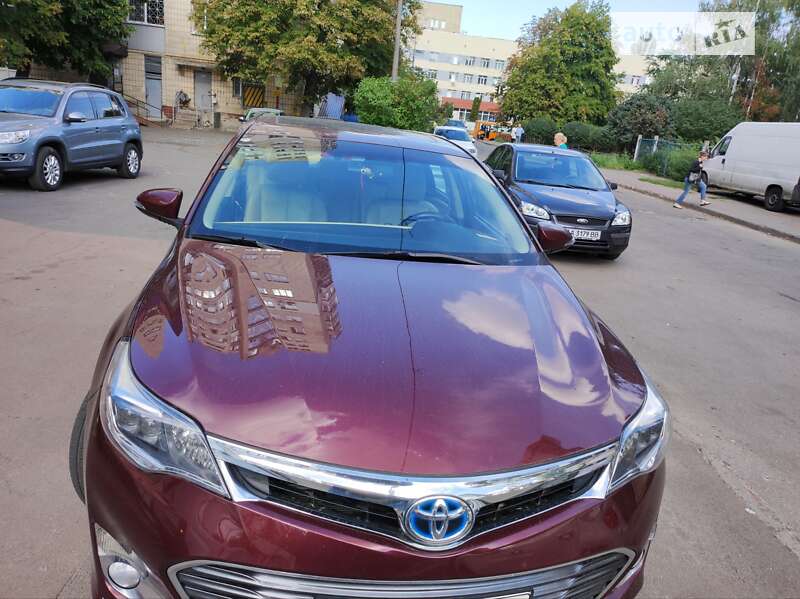 Седан Toyota Avalon 2013 в Киеве