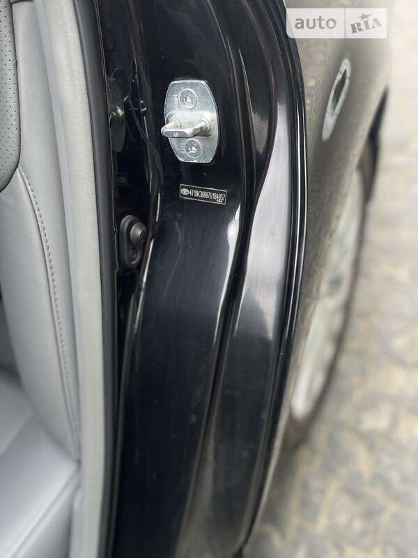 Седан Toyota Avalon 2006 в Чернівцях