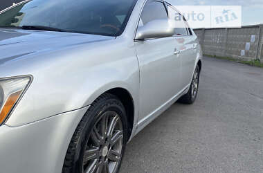 Седан Toyota Avalon 2006 в Києві