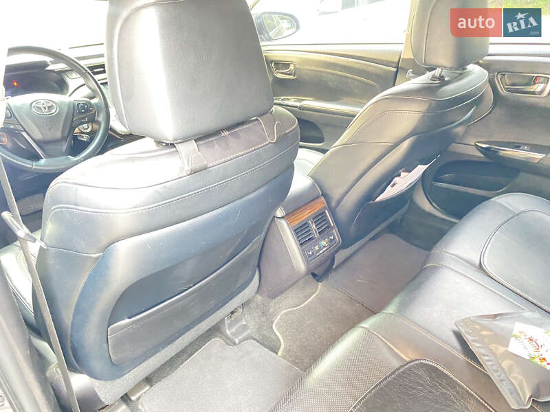 Седан Toyota Avalon 2014 в Виннице