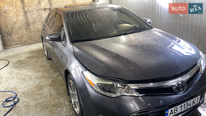 Седан Toyota Avalon 2014 в Виннице