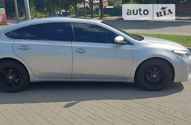 Седан Toyota Avalon 2014 в Житомире