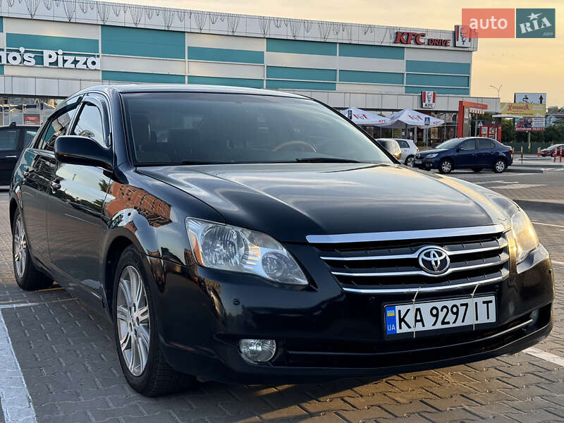 Седан Toyota Avalon 2007 в Киеве