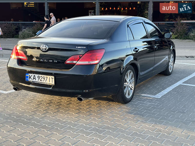 Седан Toyota Avalon 2007 в Киеве