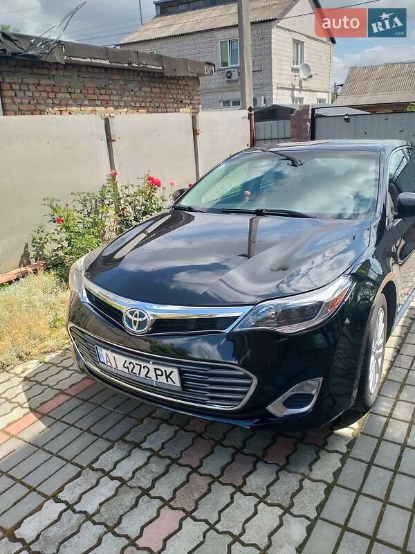 Седан Toyota Avalon 2013 в 