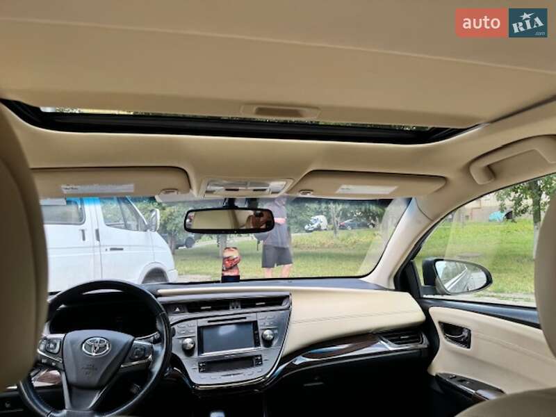Седан Toyota Avalon 2015 в Киеве фото 2 Седан Toyota Avalon 2015 в Киеве