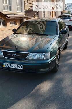 Седан Toyota Avalon 1997 в Киеве