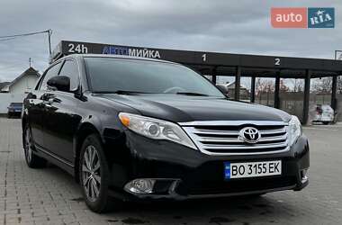 Седан Toyota Avalon 2011 в Косове