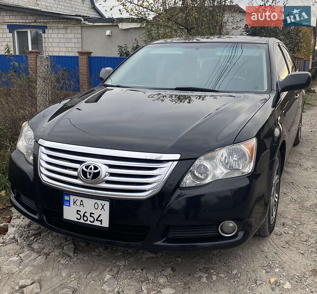 Седан Toyota Avalon 2008 в Киеве