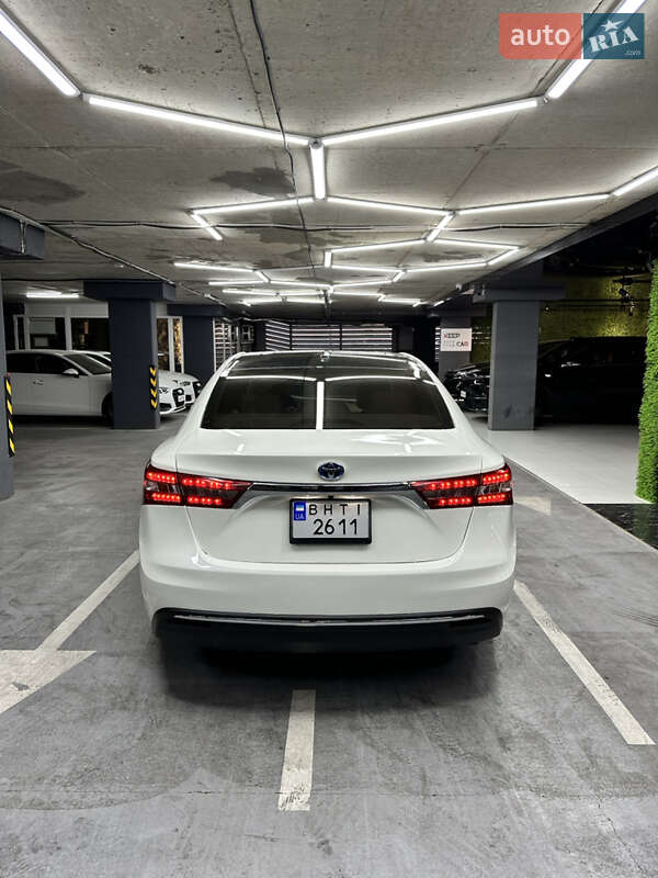 Седан Toyota Avalon 2016 в Одесі