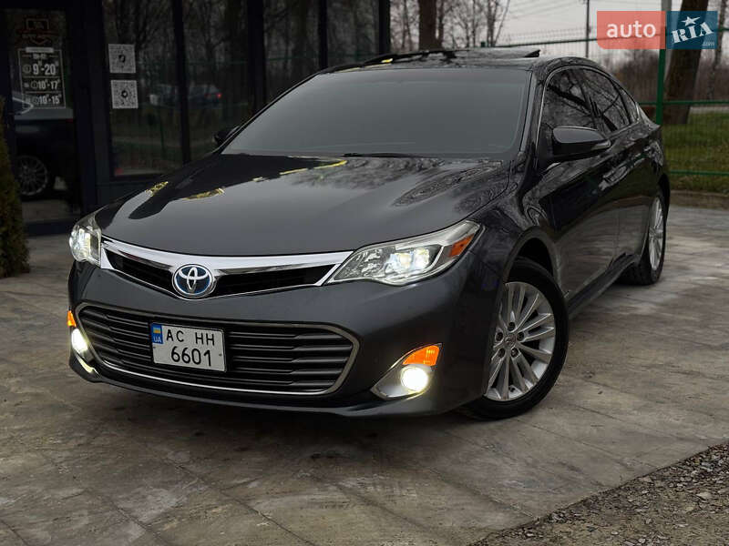 Седан Toyota Avalon 2013 в Ивано-Франковске