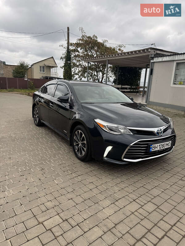 Седан Toyota Avalon 2015 в Чорноморську