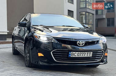 Седан Toyota Avalon 2015 в Львове