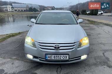 Седан Toyota Avalon 2005 в Добропіллі