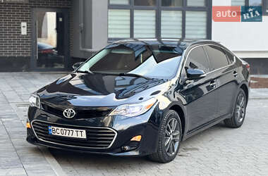 Седан Toyota Avalon 2015 в Львові