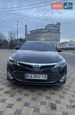 Седан Toyota Avalon 2013 в Киеве