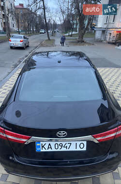 Седан Toyota Avalon 2013 в Киеве