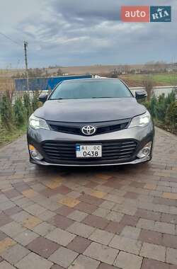 Седан Toyota Avalon 2015 в Киеве