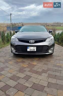 Седан Toyota Avalon 2015 в Киеве