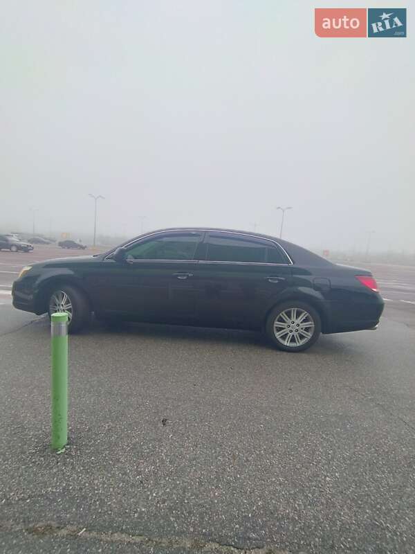 Седан Toyota Avalon 2006 в Одессе