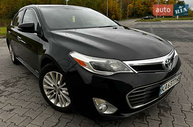 Седан Toyota Avalon 2015 в 