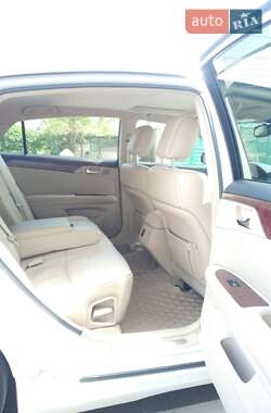 Седан Toyota Avalon 2011 в 