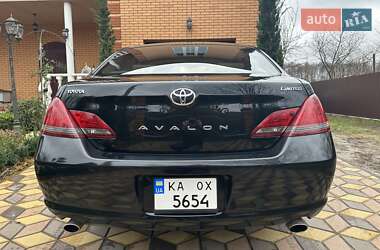 Седан Toyota Avalon 2008 в Киеве