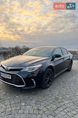 Седан Toyota Avalon 2017 в Білій Церкві