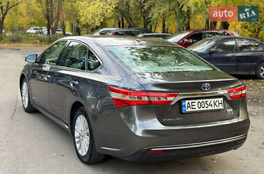 Седан Toyota Avalon 2014 в 