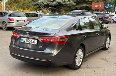 Седан Toyota Avalon 2014 в 